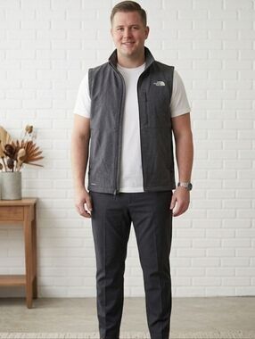 THE NORTHFACE Men's Apex Bionic Vest Soft Shell Wind Resistant Grey Size Medium